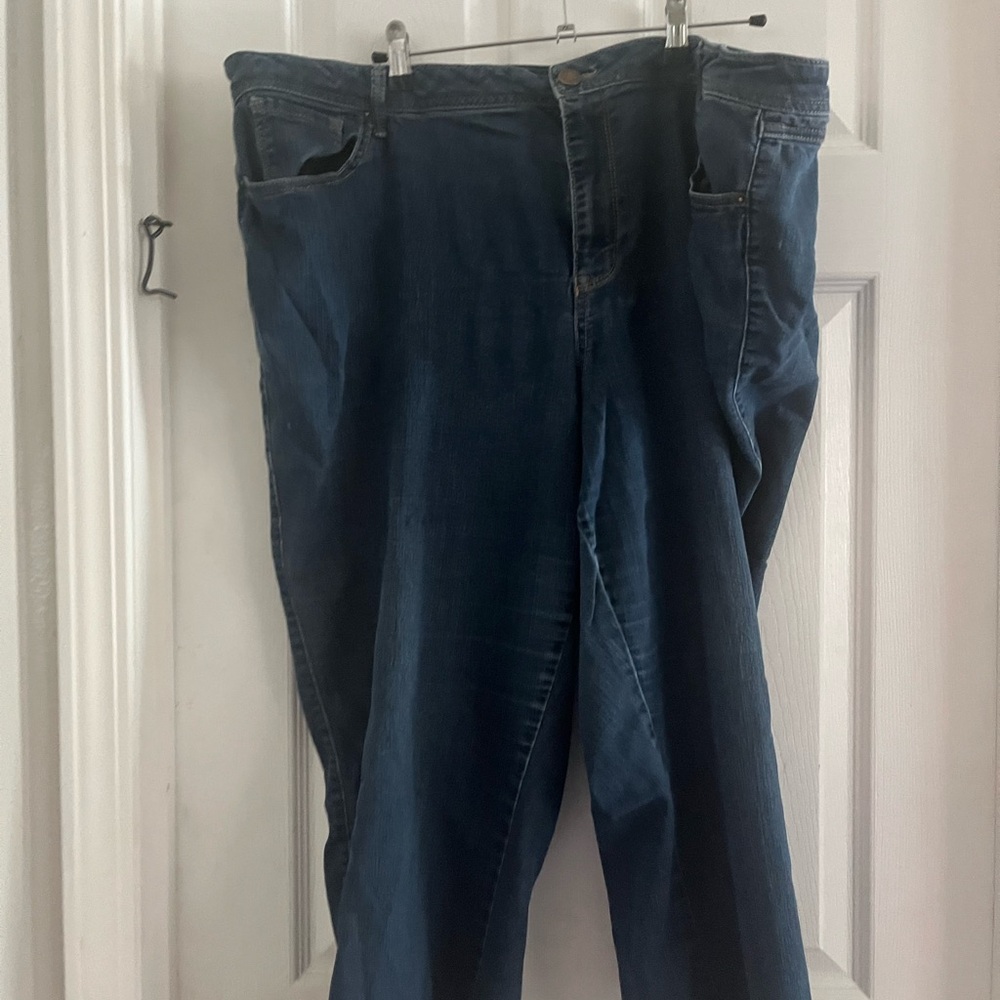 Women's Blue Denim Capris